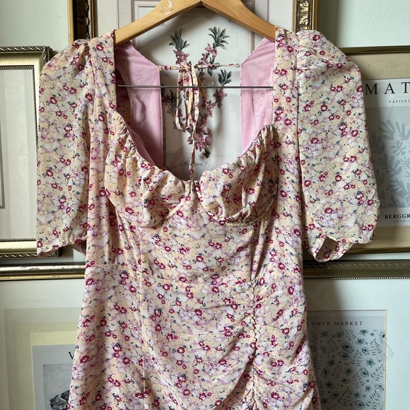 NWT ASTR the label Floral Milkmaid Midi Dress in Yellow-Red Ditsy Medium - Picture 7 of 9